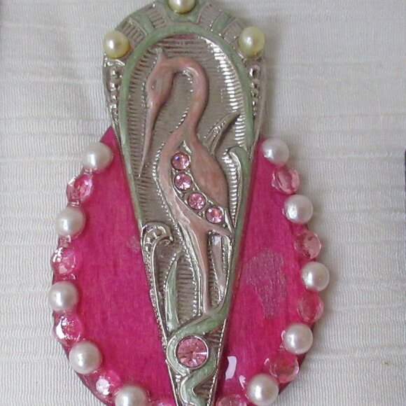 VTG bird brooch enamel on metal, Rhinestones, Faux pearl, Magnetic Back Clasp - Picture 8 of 8